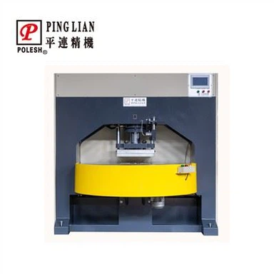 Stroj za preluknjanje v vločniku